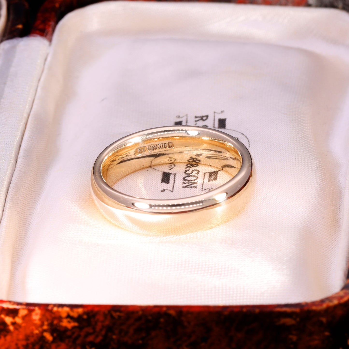 The Vintage 6.26g 9ct Gold Wedding Ring
