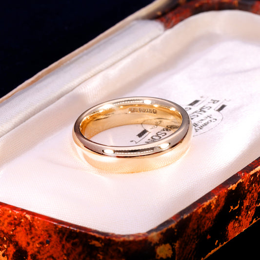 The Vintage 6.26g 9ct Gold Wedding Ring