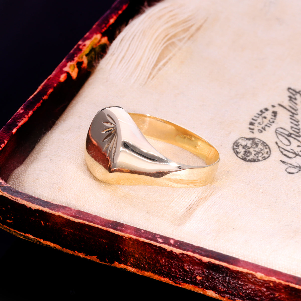 The Vintage 9ct Gold Round Sunburst Signet Ring