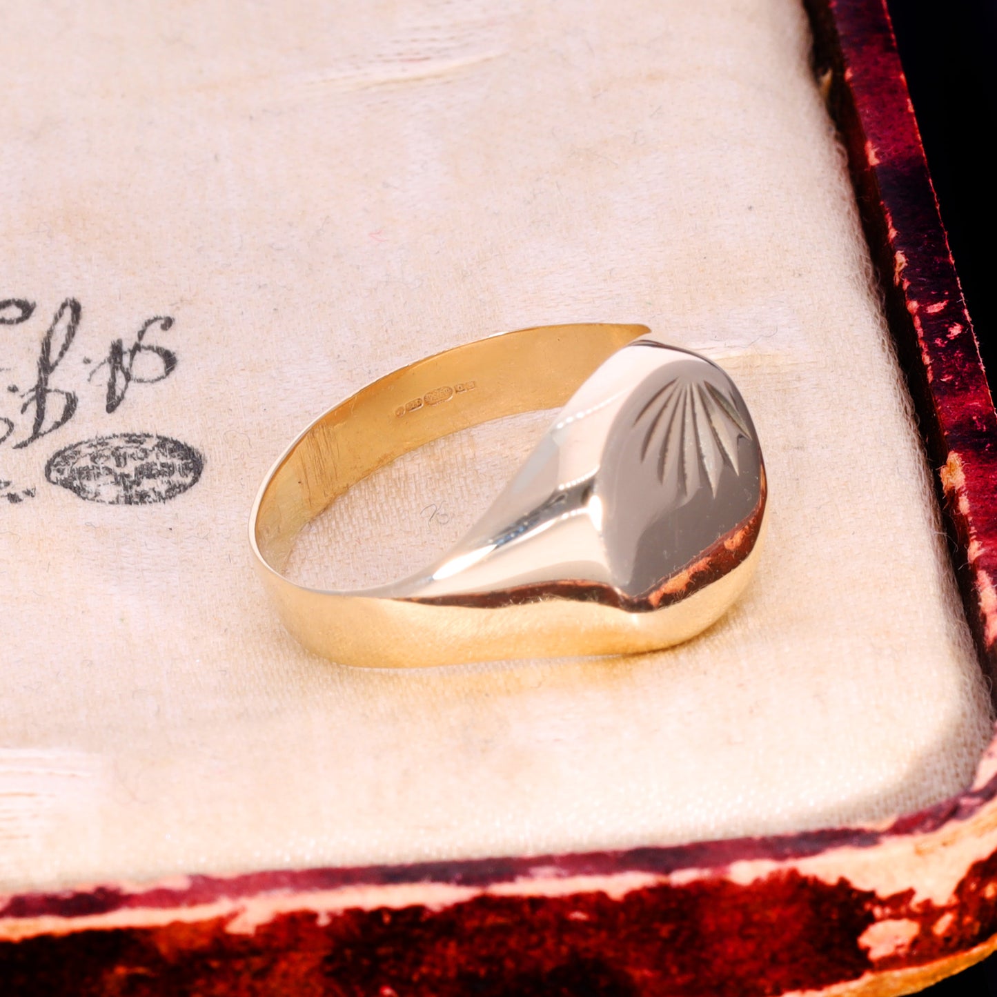 The Vintage 9ct Gold Round Sunburst Signet Ring
