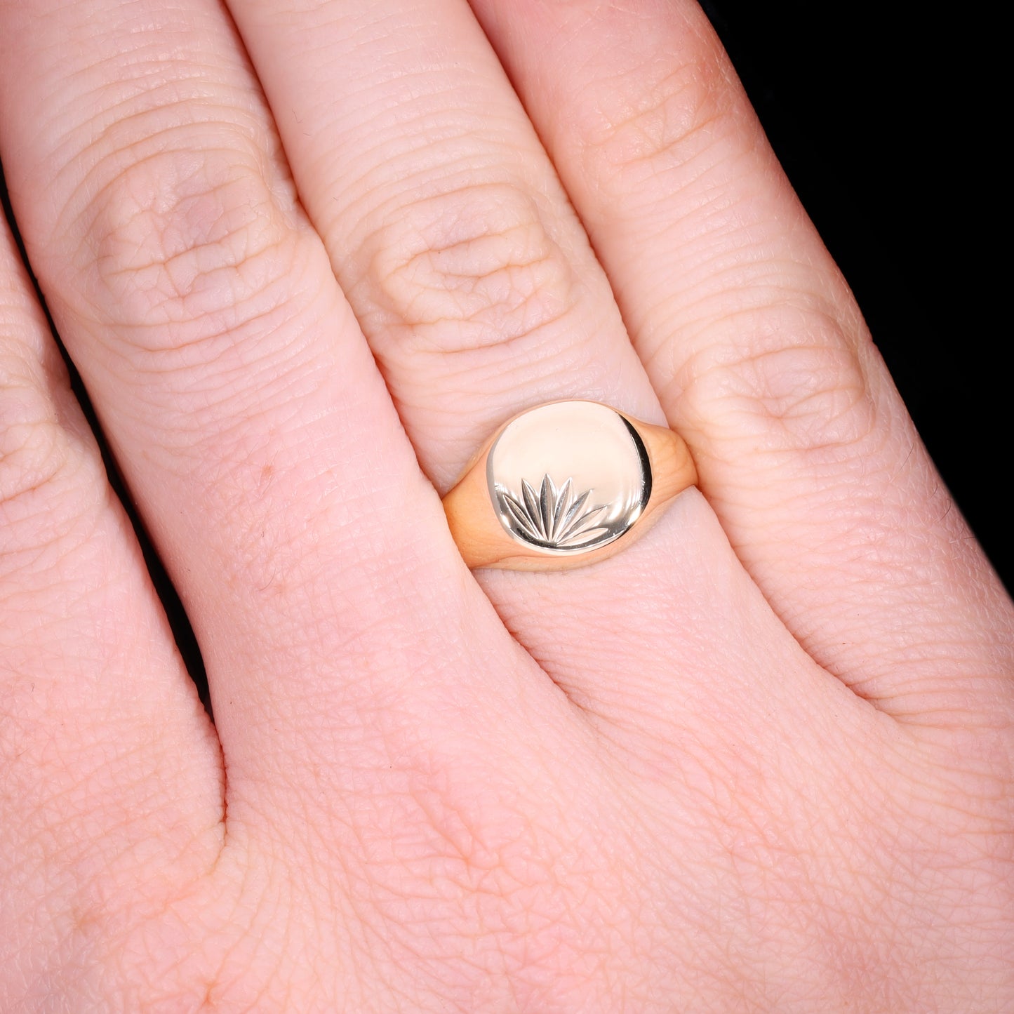 The Vintage 9ct Gold Round Sunburst Signet Ring
