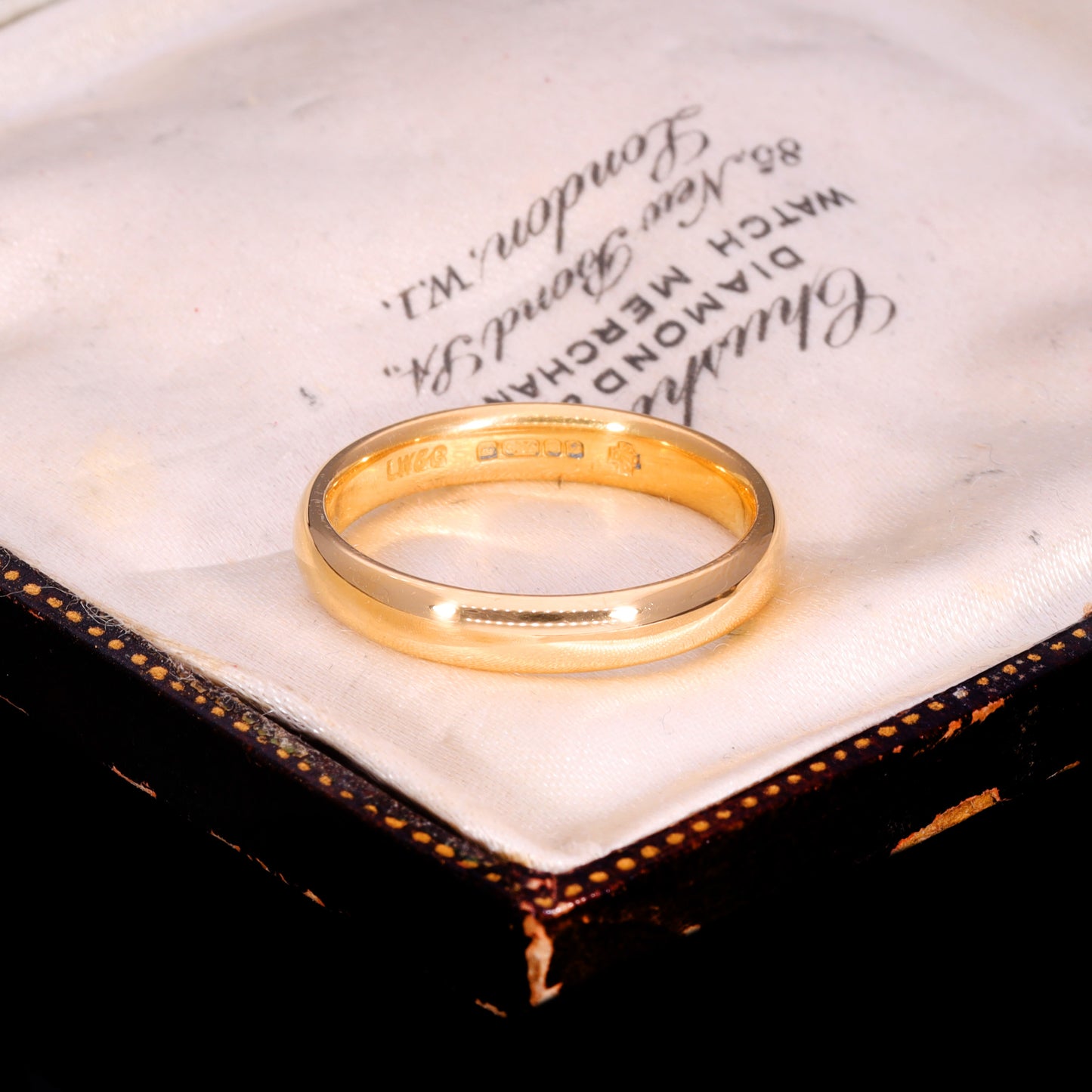The Vintage 1999 5.97g 22ct Wedding Ring