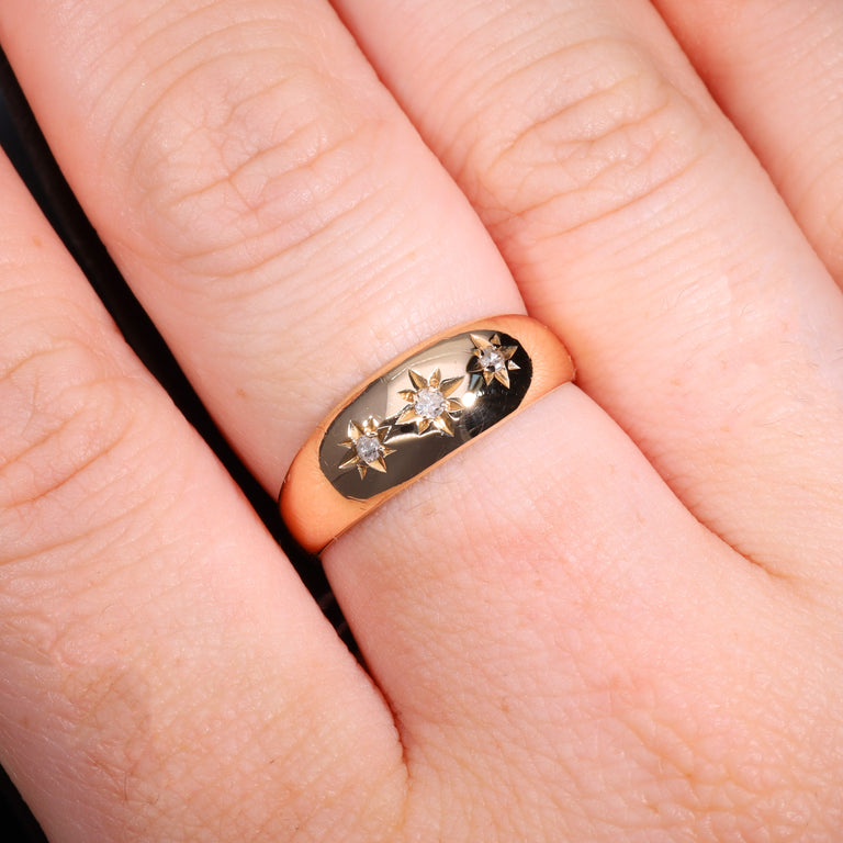 The Vintage 1981 Three Diamond Celestial Ring