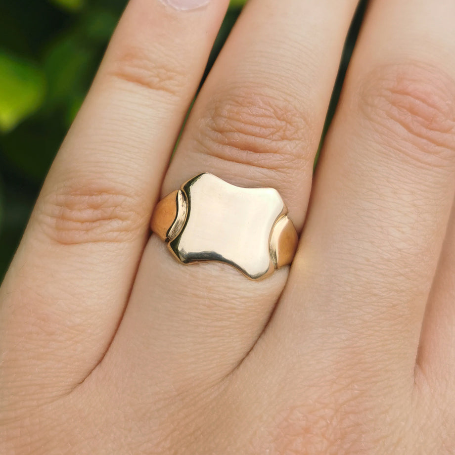 The Antique 1913 9ct Gold Signet Ring - Antique Jewellers