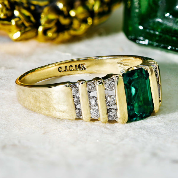 The Vintage Emerald and Diamond Ring - Antique Jewellers