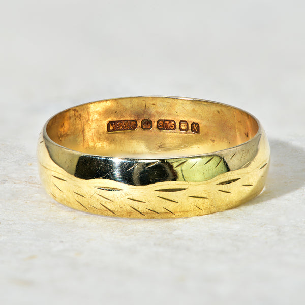 The Vintage 1984 9ct Gold Feather Detailed Wedding Ring - Antique Jewellers