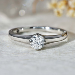 Simple antique hot sale engagement rings