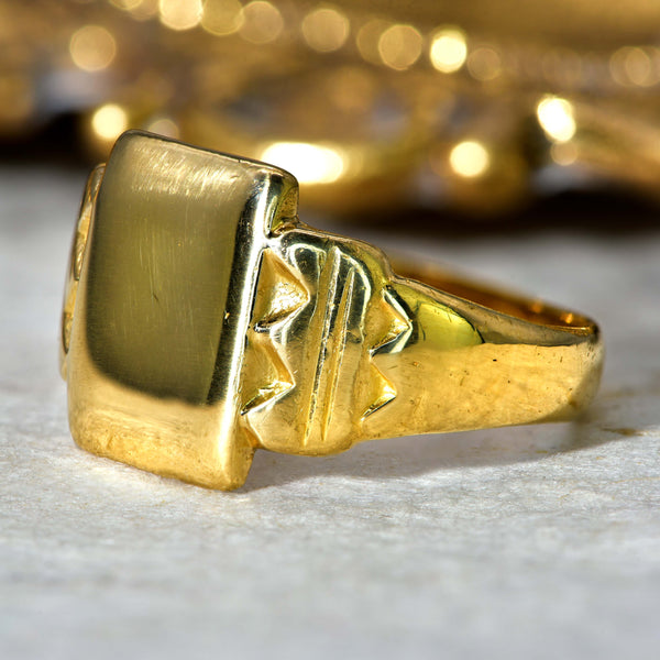 The Vintage 1939 18ct Gold Signet Ring - Antique Jewellers