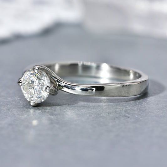 The Vintage Brilliant Cut Diamond Solid Platinum Ring - Antique Jewellers