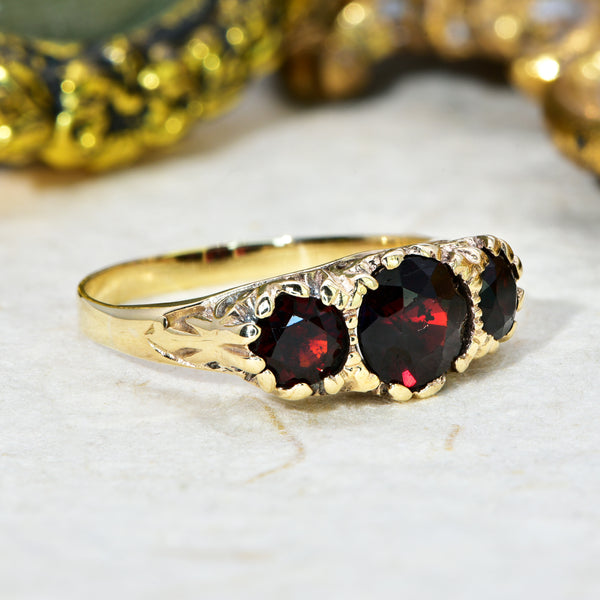 The Vintage 1994 Three Garnet Ornate Ring - Antique Jewellers